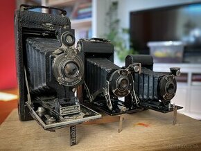 Stary historicky fotoaparat - 1