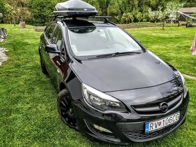 Opel Astra J 1.7 CDTI 130k (Sports Tourer) - 1