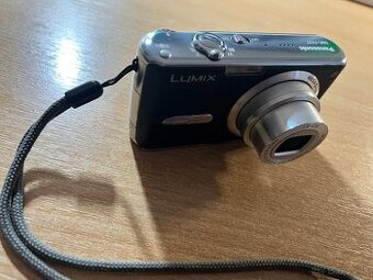Panasonic Lumix DMC-FX 07-Leica