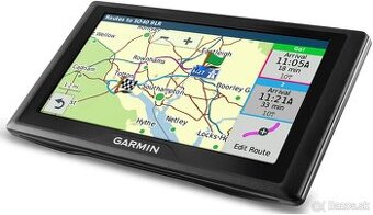 Navigácia GPS GARMIN DRIVE 51 s mapou pre rok 2025.