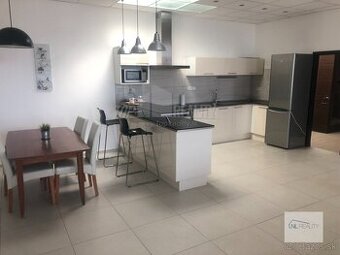 Prenájom priestranného 2-izb. bytu v centre mesta