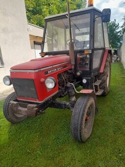 Traktor Zetor 6911