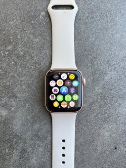 Apple watch se a2351 40mm ako nové rose gold
