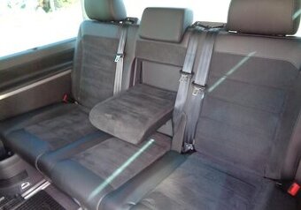 Predam Volkswagen Multivan DSG 4 MOTION