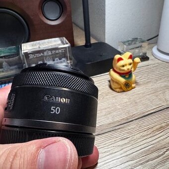 Canon RF 50mm F1.8