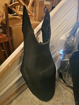 Nova sedacka na Aprilia Futura RST 1000
