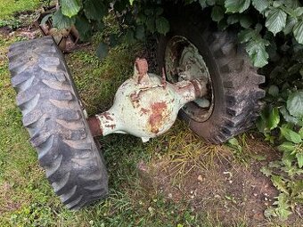 Zadnu napravu s kolesami V3S - 1