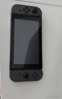 Predám nintendo switch grey joy con