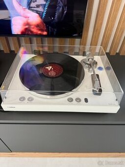 Predám Gramofón Yamaha