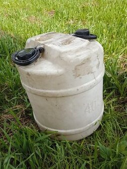 Predam plastove barely 50l,bandasky 10l,15l,20l