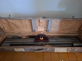 Darujem pletaci stroj