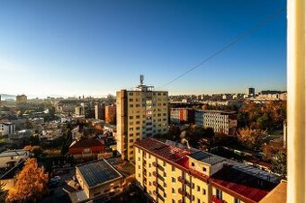 PALKOVIČOVA-2 izbový byt, pôvodný stav, nádherné výhľady