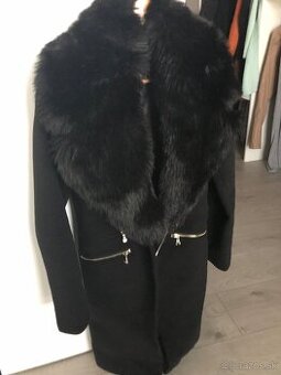 Gaudi kabat elegantny