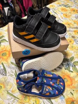 Tenisky Adidas  22