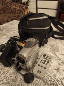 Kamera na mini kazety+ SD karta