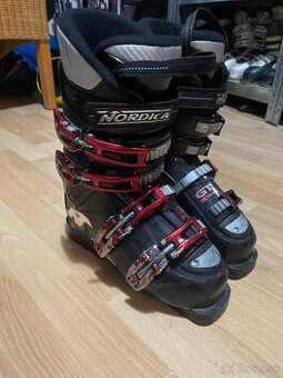 Lyžiarky nordica 38
