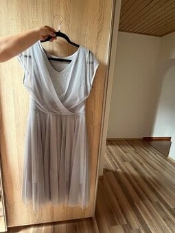 Predám dámske spoločenské šaty