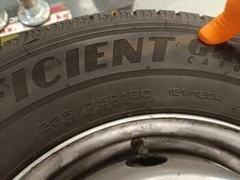 Predám pneumatiky Goodyear 225/75 R16C