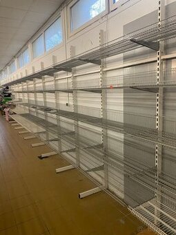 Regal do predajne a garáž