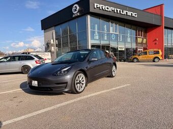 Tesla Model 3 RWD | 2022 | TOP stav