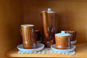 Hnedá keramická kávová súprava 70. roky