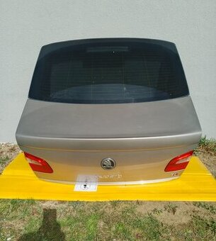 Škoda Superb 2 sedan kufrové dvere kompletné