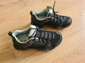 Dámske topánky Adidas - 1
