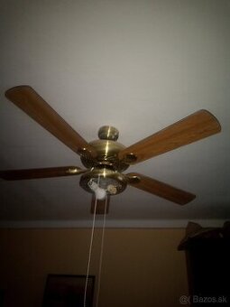 Stropný ventilátor so svetlom