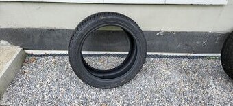 Zimna pneu 235/45 r18 1ks
