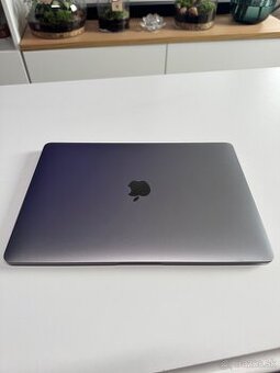 Macbook Air 2019 - 1