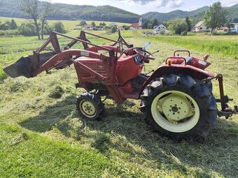 Yanmar 2310 4x4 s čelným nakladačom - 1