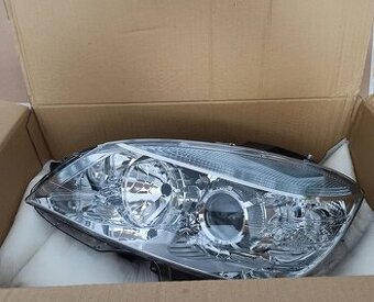 Mercedes Benz W211 a Mercedes W204 svetlomety