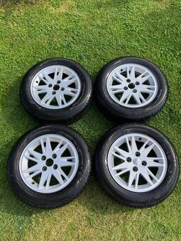 Elektróny s pneu 4x108