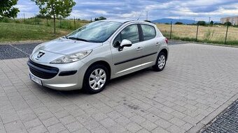 Peugeot 207 1.4 benzín 54kw
