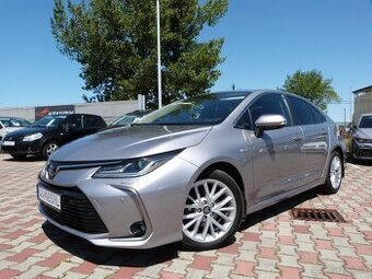 Toyota Corolla sedan 1,8i 72kW HEV automat