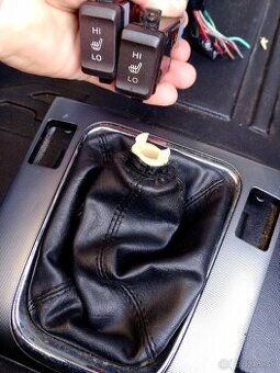 Honda Accord 7G konzola s tlačidlami vyhrevu