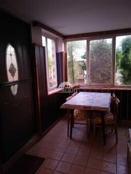 LEN U NÁS Predaj - Trojgeneračný rodinný dom - Kamenica n