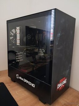 Herný PC s príslušenstvom
