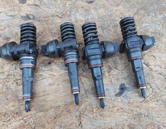 Trysky vstrekovace 1.9tdi 77kw 038130073ag