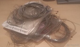 Darujem použité struny na basgitaru