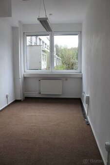 Na prenájom kancelárie s parkovaním v Žiline 12m2-89m2/9€m2