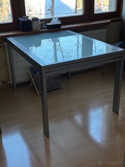 Kuchynský stôl - rozkladací