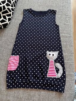 Nové šaty srdiečkové s mačkou, v.110