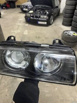 Prave predne svetlo bmw E36