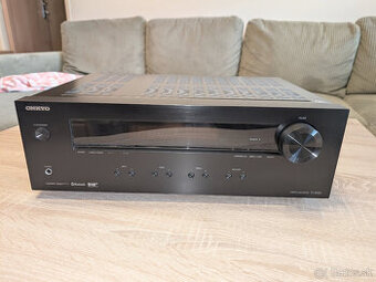 Onkyo TX-8220