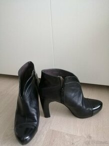 Elegantné čierne kožené topánky č. 37