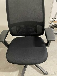 Steelcase Kancelárska ergonomicka stolička