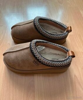ugg topanky na platforme