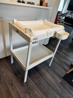 Prebalovaci pult IKEA SNIGLAR
