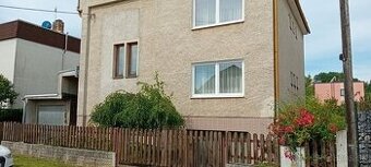 Predaj 5 izbový rodinný dom s dvoma garážami v Závodí